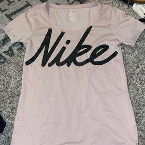 Nwot Nike tee